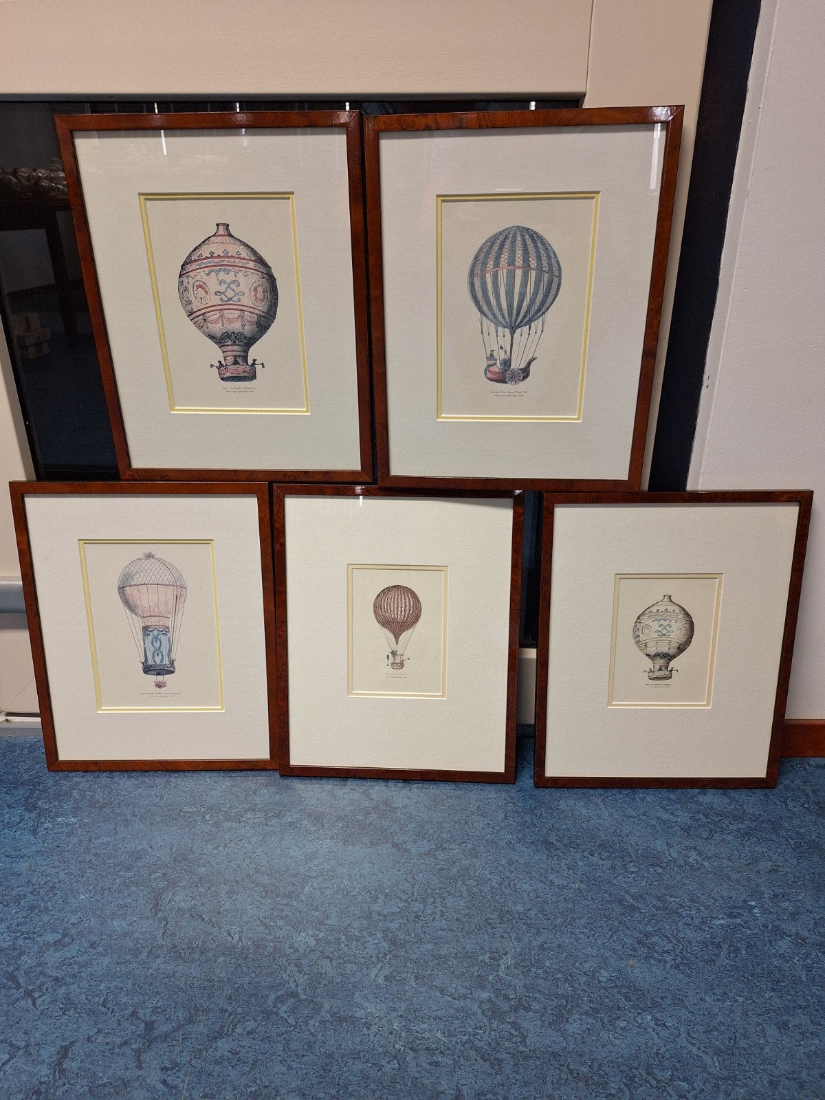 8 ingelijste vintage luchtballon prenten (31x40 cm), Ophalen, Minder dan 50 cm, Overige typen, ?