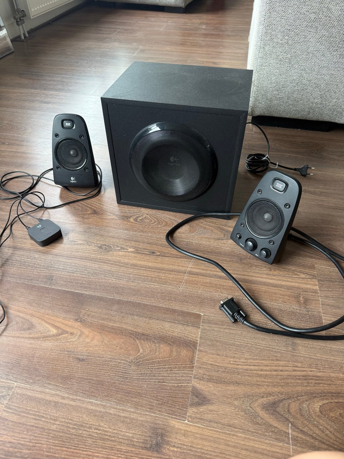 Logitech Z623 Speaker System THX, Gebruikt, Logitech, Speakerset, AUX-ingang