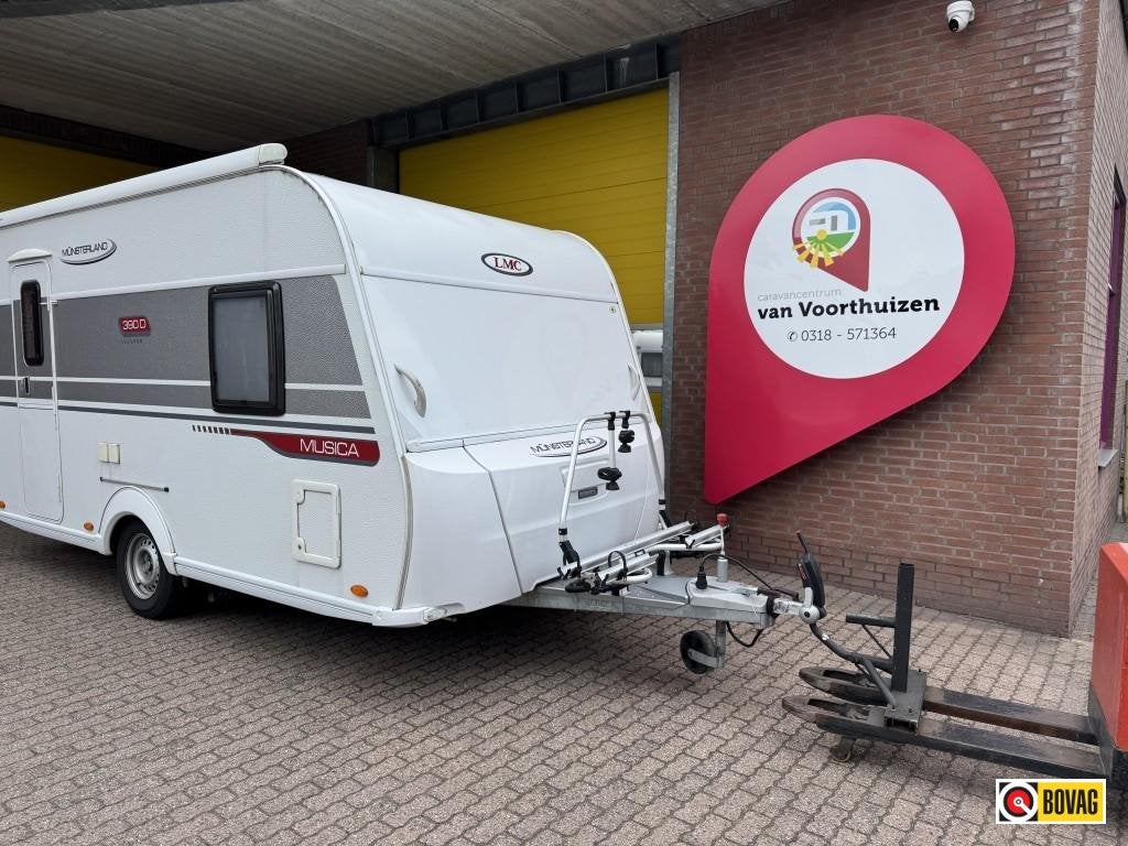 LMC Musica 390 D, Caravans en Kamperen, Schokbreker, Tot en met 2, Bedrijf, Treinzit