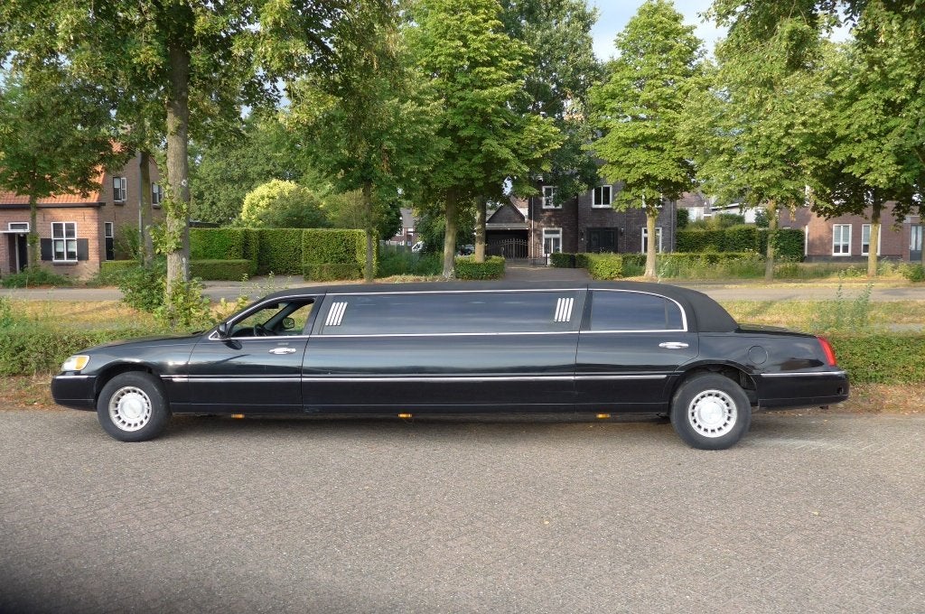 Lincoln Town Car 4.6 Signature (bj 2000, automaat), foto 5