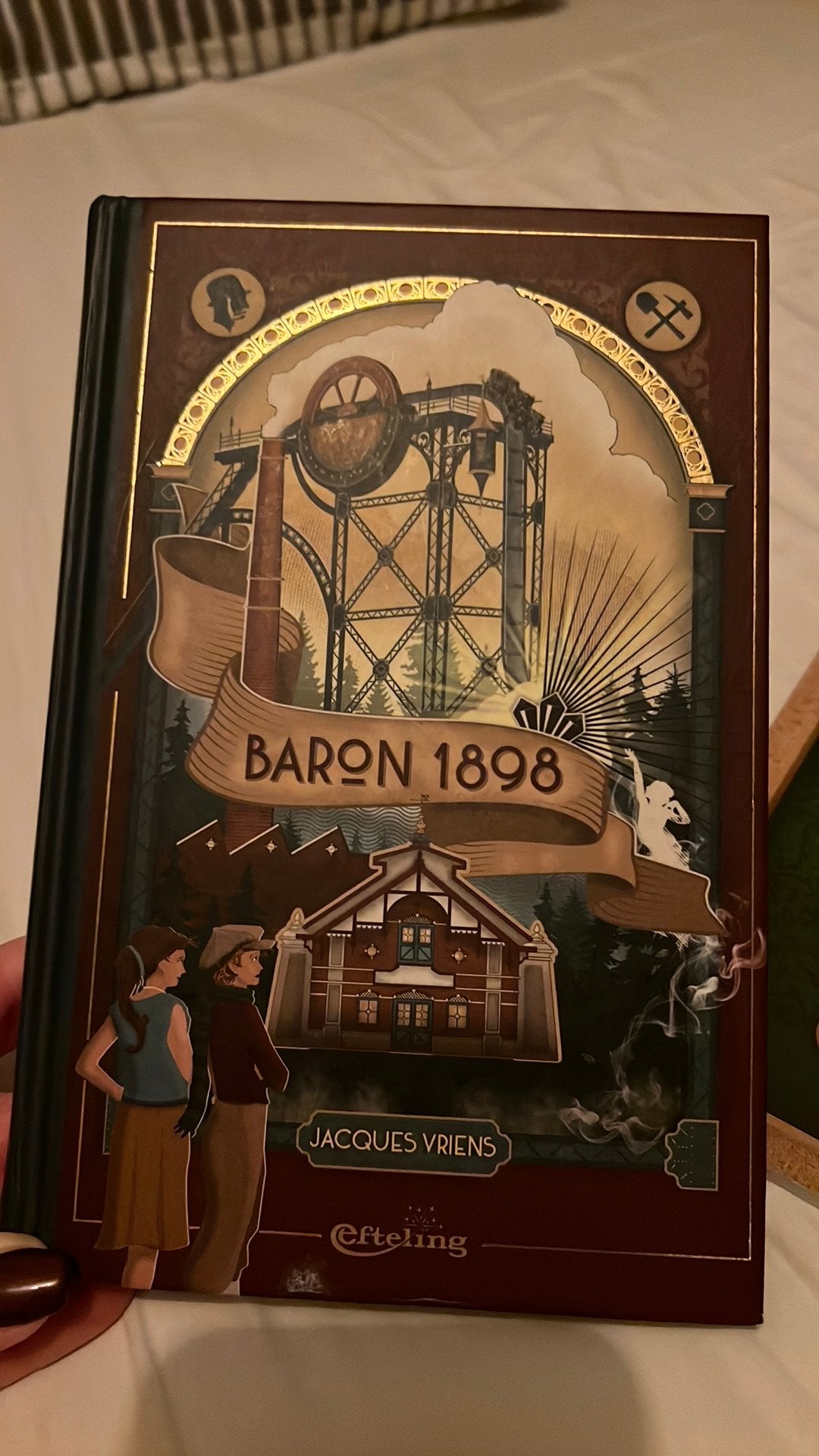 Baron 1898 - Jacques Vriens (Efteling boek), Ophalen of Verzenden, Zo goed als nieuw, Nederland