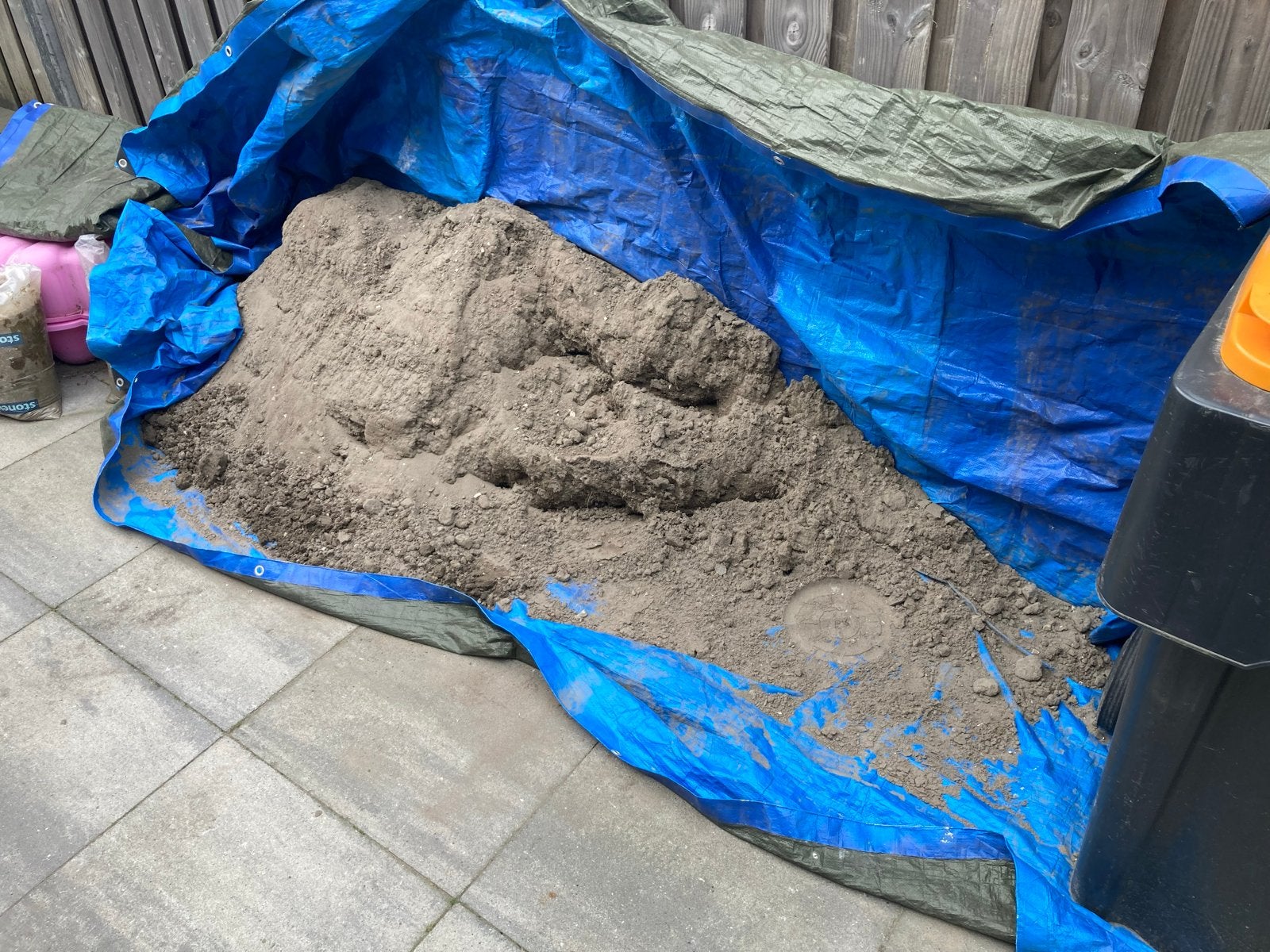 Zwarte grond, ongeveer 1 m3, Ophalen, Gebruikt, Overige typen