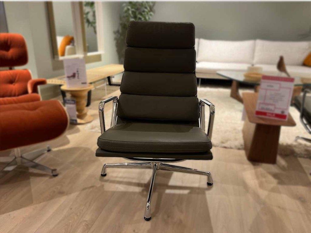 Vitra Soft Pad lounge fauteuil – showroommodel, Ophalen of Verzenden, Zo goed als nieuw, 50 tot 75 cm, Leer