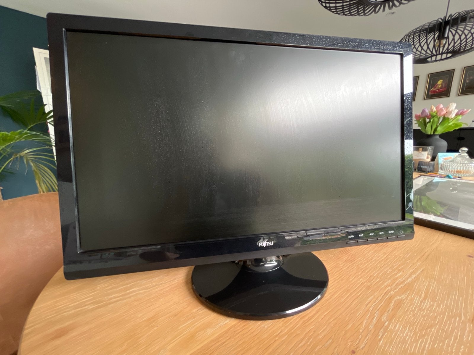 Fujitsu L22T-7 LED Computerscherm - Goede Staat, Ophalen, Gebruikt, Kantelbaar, Full HD