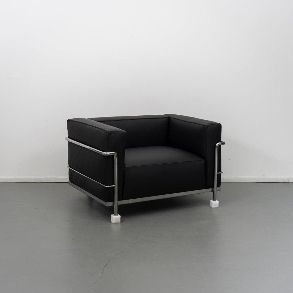 Cassina LC3 Fauteuil Zwart Leer, Niet ingevuld, Nieuw, Niet ingevuld, Niet ingevuld