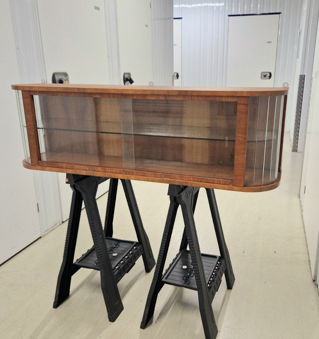 Originele Mid-Century Hangvitrine, Ophalen