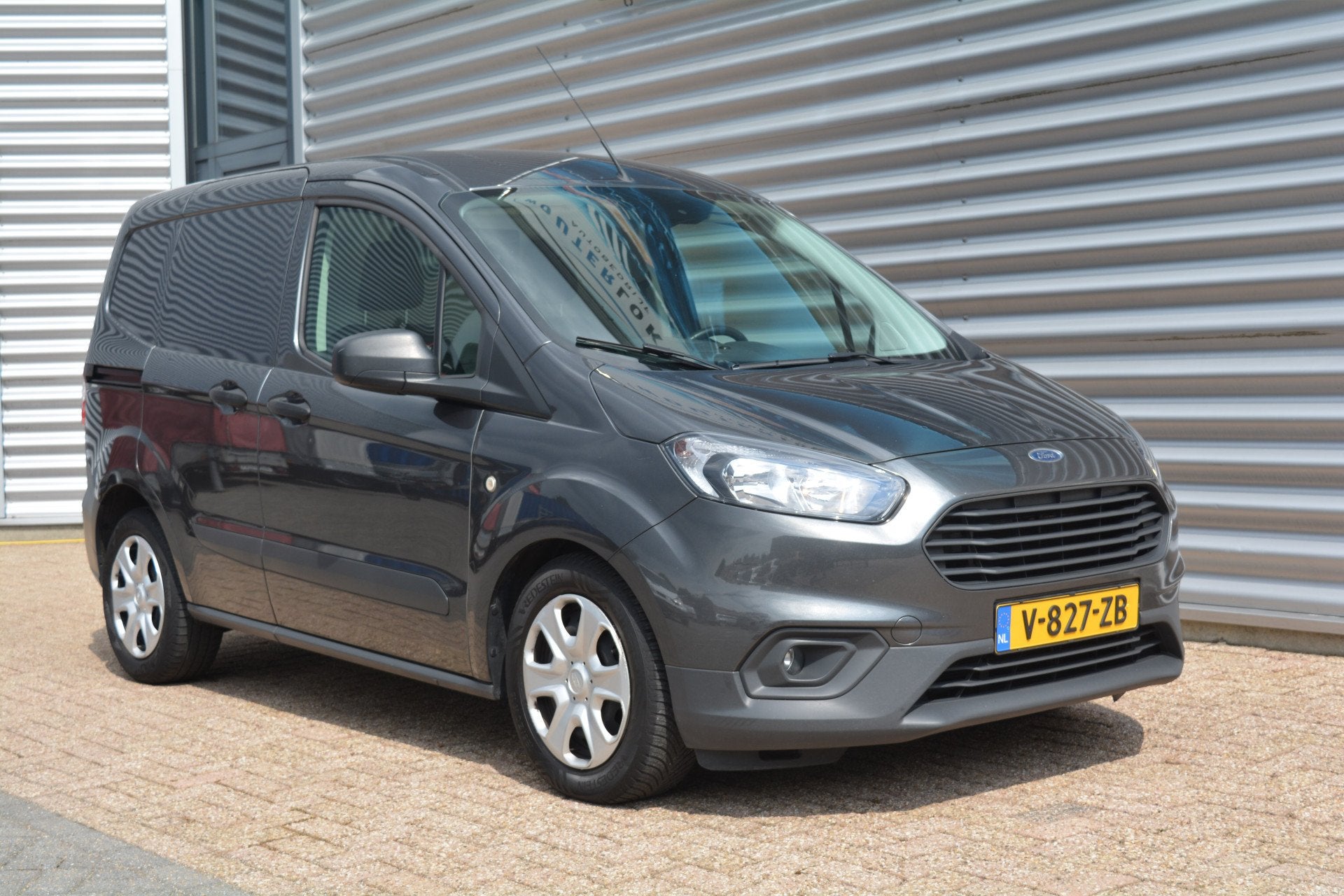 Ford Transit Courier 1.5 TDCI Airco/Navi/1e Eig/Euro6/Org NL, Voorwielaandrijving, Gebruikt, Euro 6, 4 cilinders