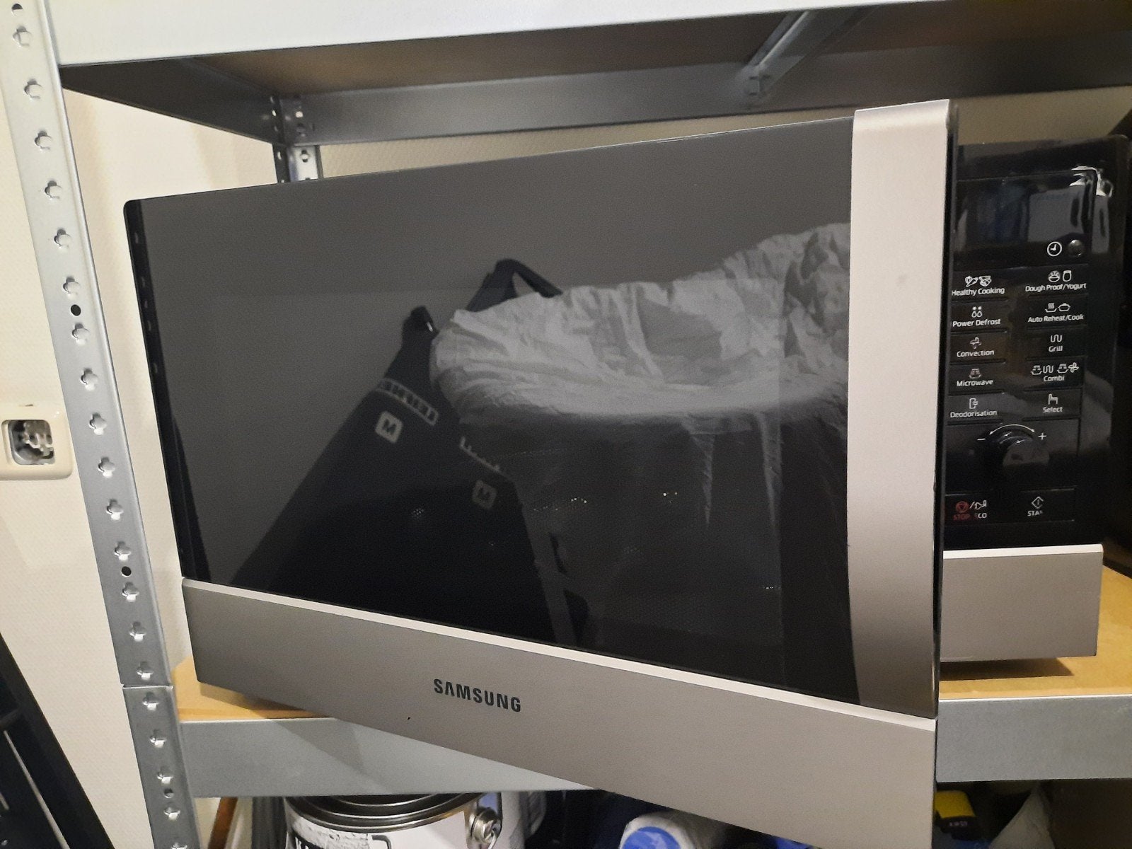 Samsung Combimagnetron, nette staat, Witgoed en Apparatuur, Ophalen, Combimagnetron, Gebruikt, Draaiplateau