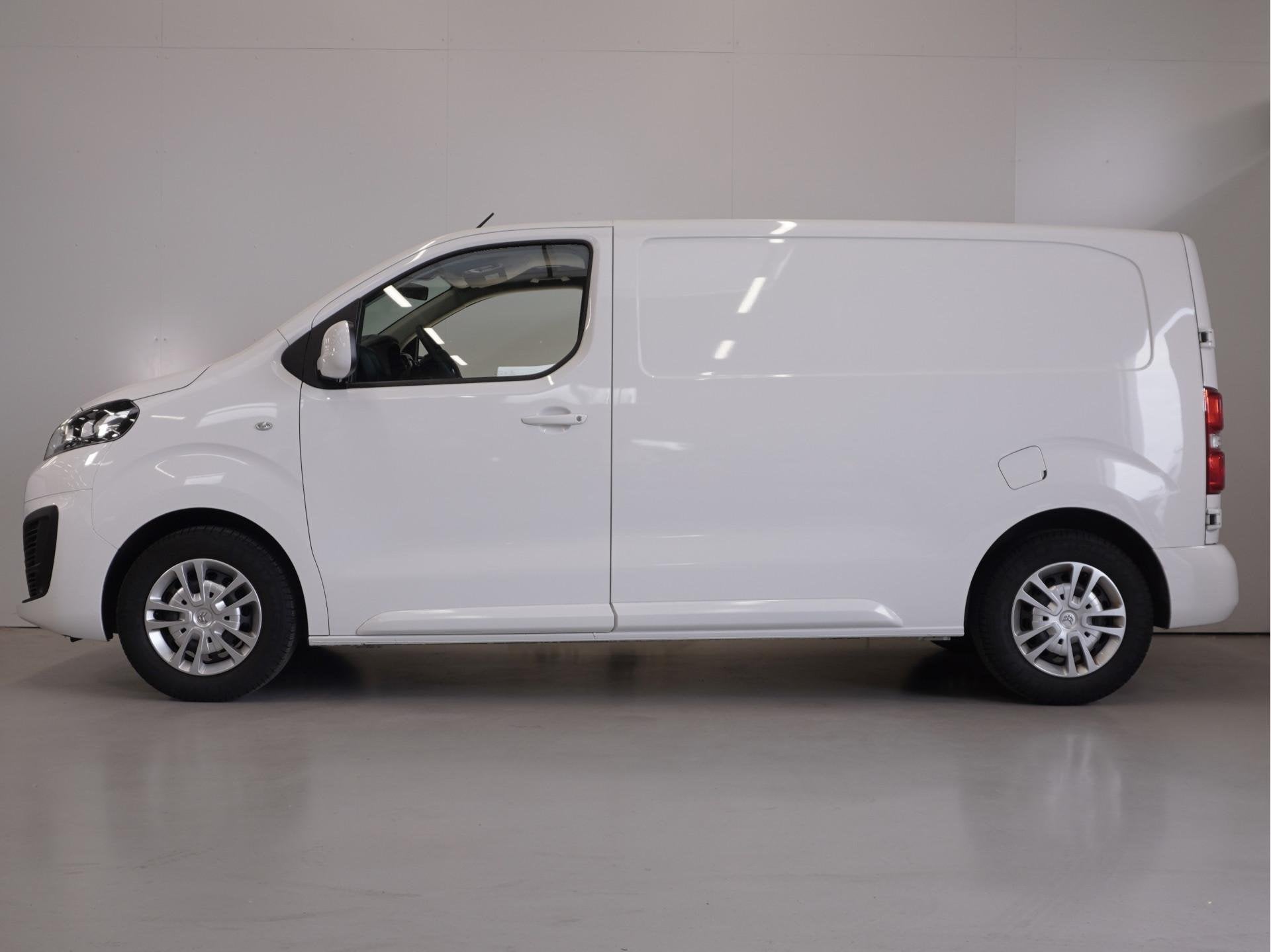 Citroën Jumpy 1.5 BlueHDI 120Pk L2 Driver | 3 Zits | Naviga, 1556 kg, 4 cilinders, Leder en Stof, Wit