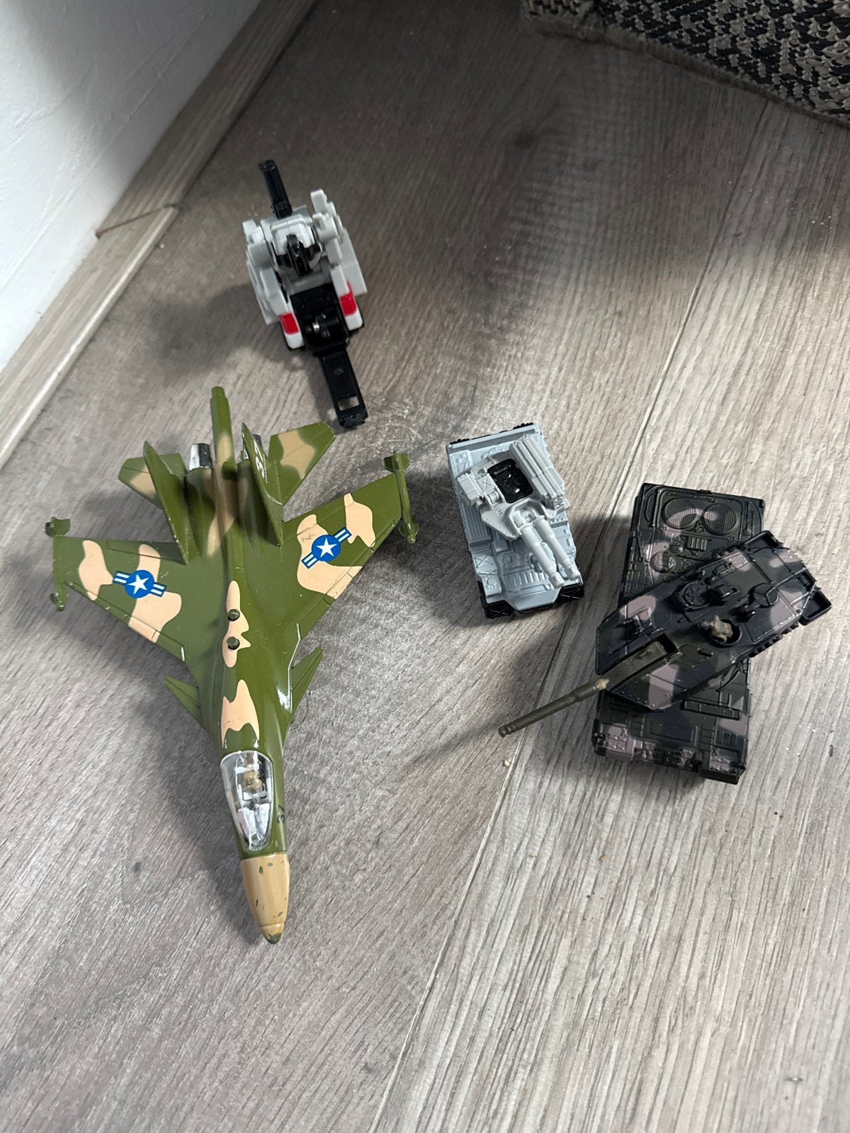 Speelgoed set: straaljager, tanks en transformer, Ophalen of Verzenden, Gebruikt