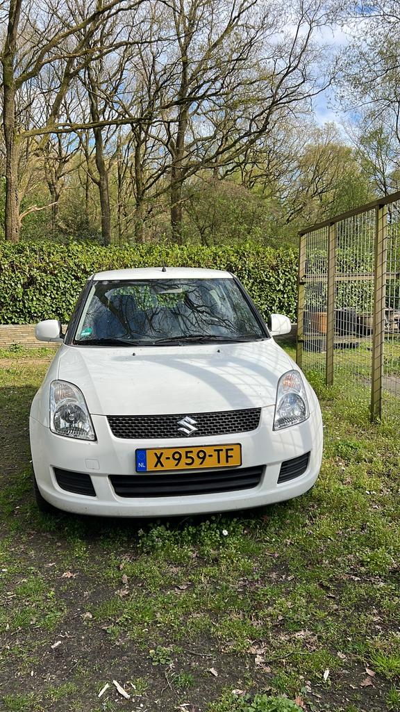 Suzuki swift 2009 nieuwe apk tot mei 2027, Auto's, 945 kg, 31 €/maand, 1328 cc, 1000 kg