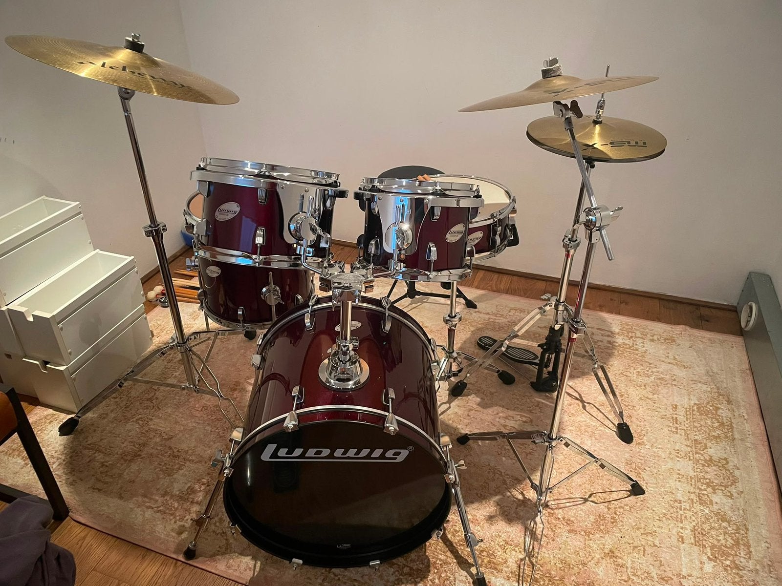 Prachtig compleet Ludwig drumstel met kruk en drumstokken, Muziek en Instrumenten, Drumstellen en Slagwerk, Ophalen, Zo goed als nieuw