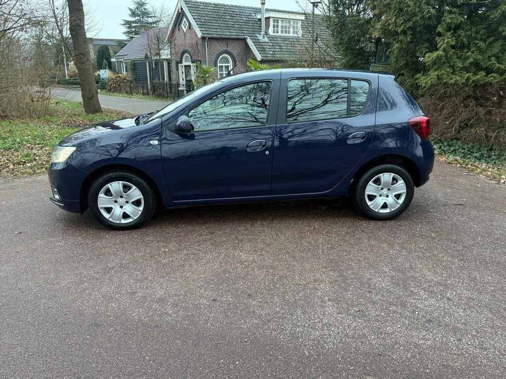 Dacia Sandero 0.9 TCe Laureate / Airco / cruisecontrol / NAP, Voorwielaandrijving, Euro 6, 525 kg, Blauw