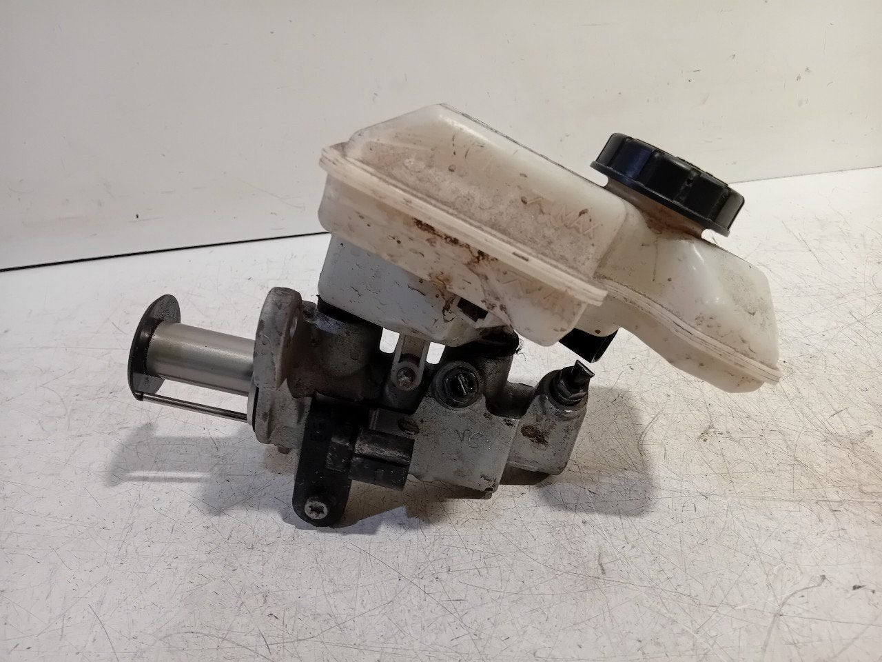 Hoofdrem cylinder Volkswagen Polo, Onderdelen@venauto.nl, Van der Ven Autorecycling B.V., Gebruikt, Ettenseweg 76, 4706 PB Roosendaal, The Netherlands