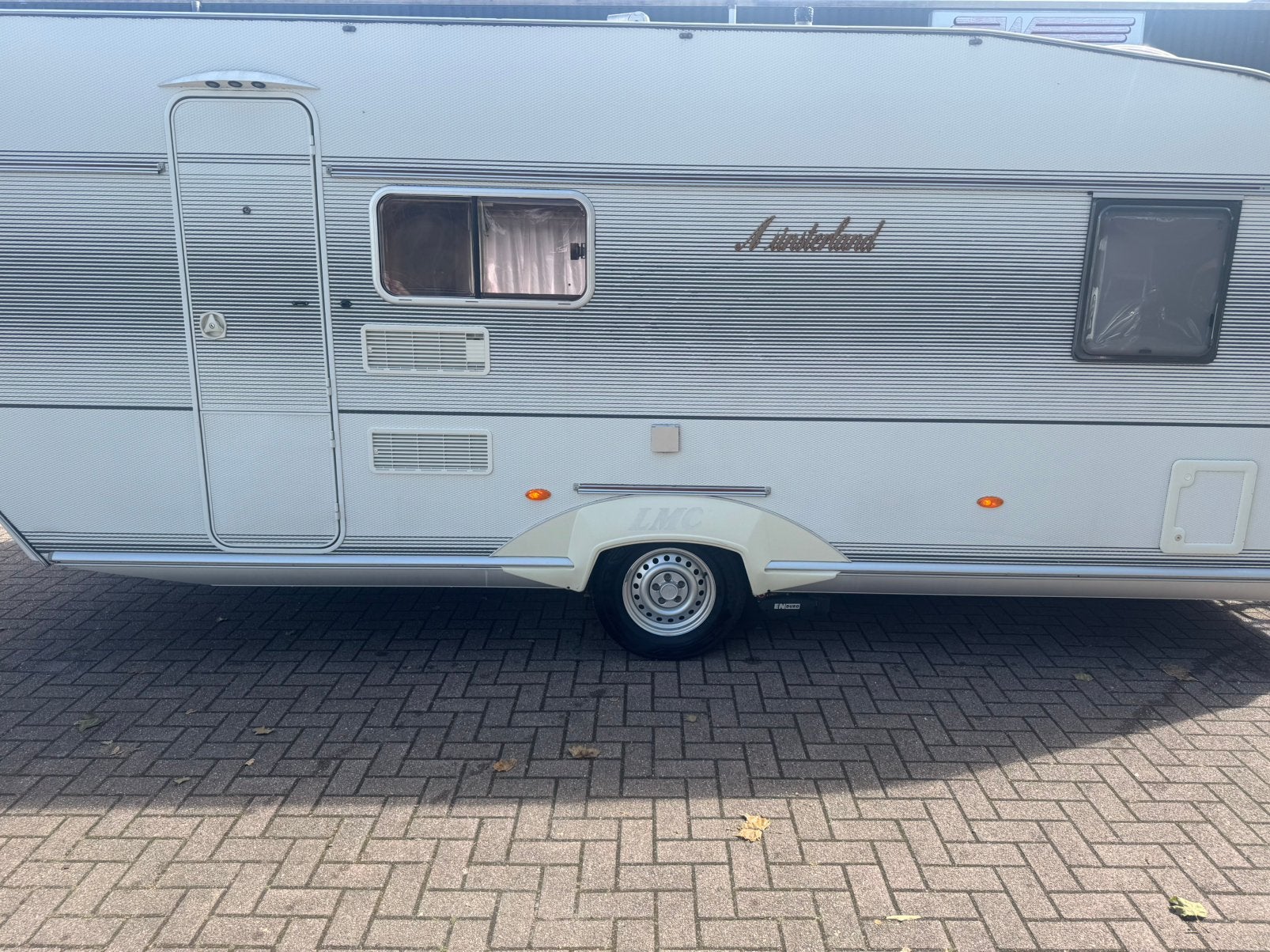 LMC 500 MKD, 2004, mover, stapelbed., Caravans en Kamperen, Schokbreker, Kleine zit, 5 tot 6 meter, Vast bed