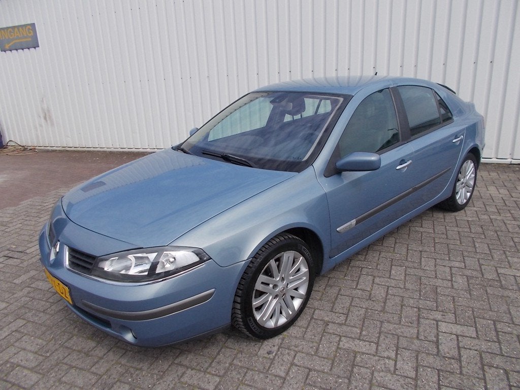 Renault Laguna 2.0-16V Privilège ( APK KEURING BIJ AFLEVERI, Auto's, Renault, 135 pk, Gebruikt, Zwart, 4 cilinders
