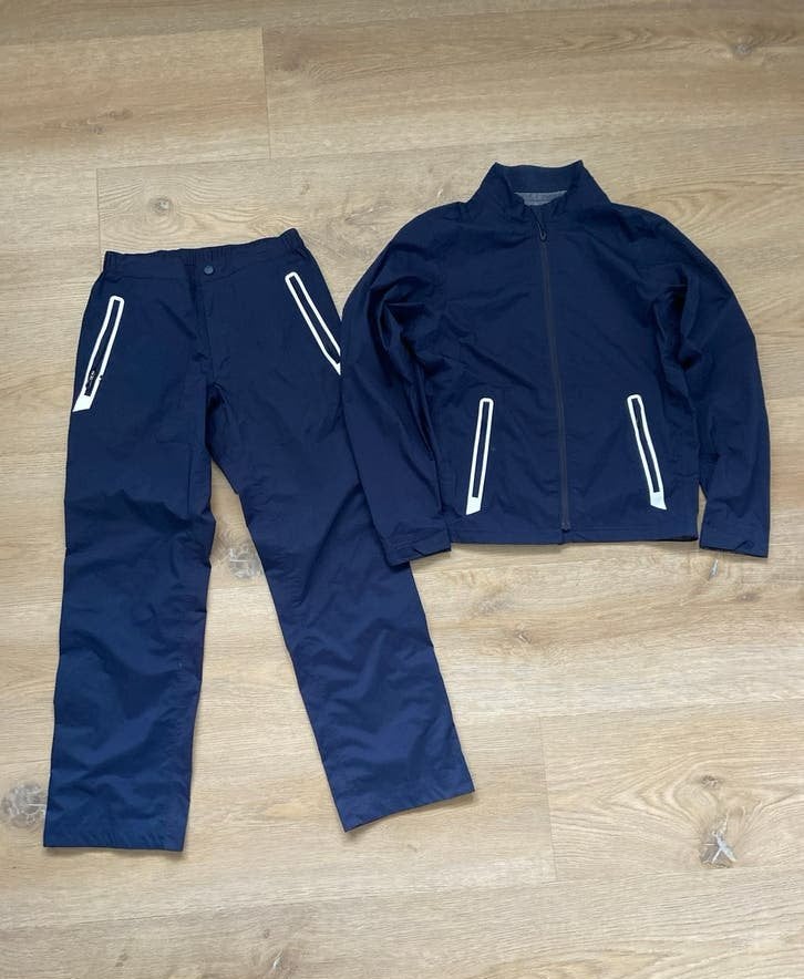Decathlon golf kleding (broek en jas) - Maat 12-13 jaar cm, Ophalen of Verzenden, Zo goed als nieuw, Kleding