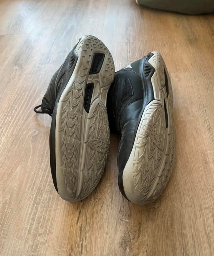 Mizuno Thunder Blade Zwarte Sportschoenen, Ophalen of Verzenden, Zo goed als nieuw, Sportschoenen, Zwart