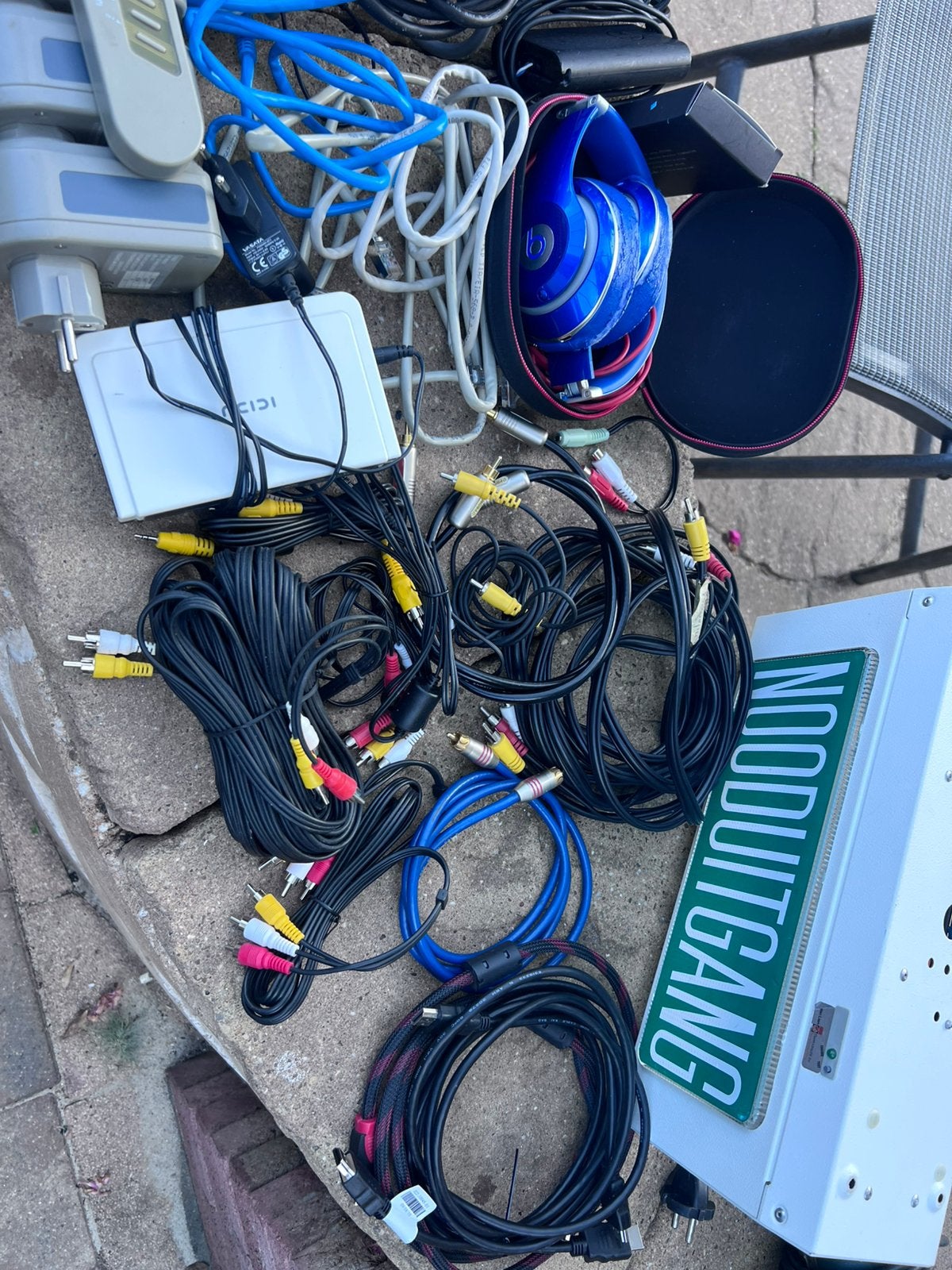 Grote partij kabels/elektronica–HDMI,VGA,RCA, adapters, Ophalen of Verzenden, Gebruikt, Minder dan 2 meter, HDMI-kabel