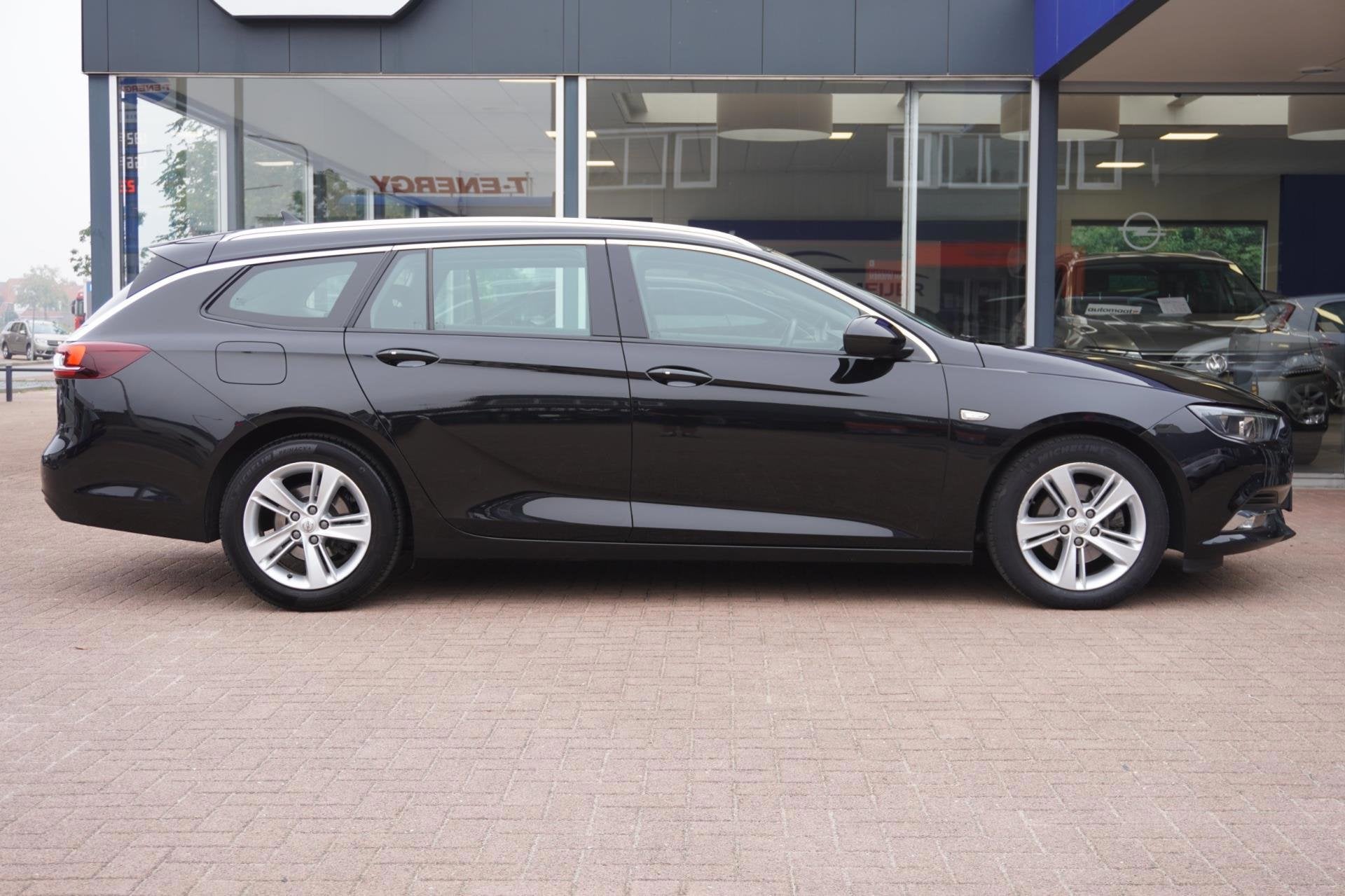 Opel Insignia Sports Tourer 1.5 Turbo Business Executive | V, Dealer onderhouden, Gebruikt, Euro 6, 4 cilinders