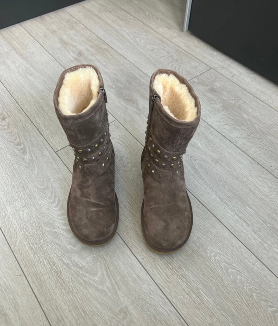 UGG laarzen, Hoge laarzen, Bruin, Nieuw, Ophalen of Verzenden