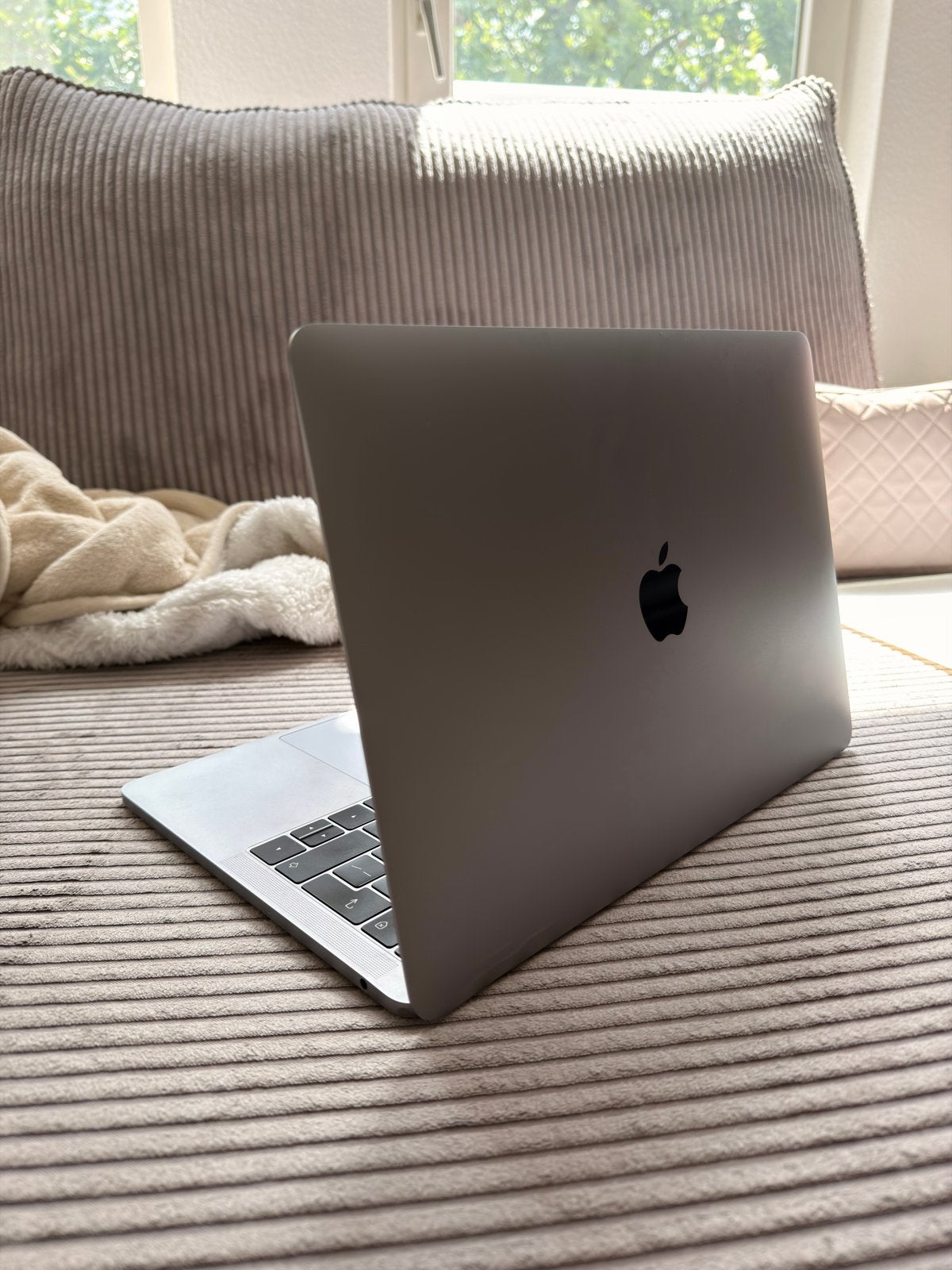 MacBook Pro 13 inch 2017 - 8GB RAM, MacBook Pro, Gebruikt, 2 tot 3 Ghz, 13 inch