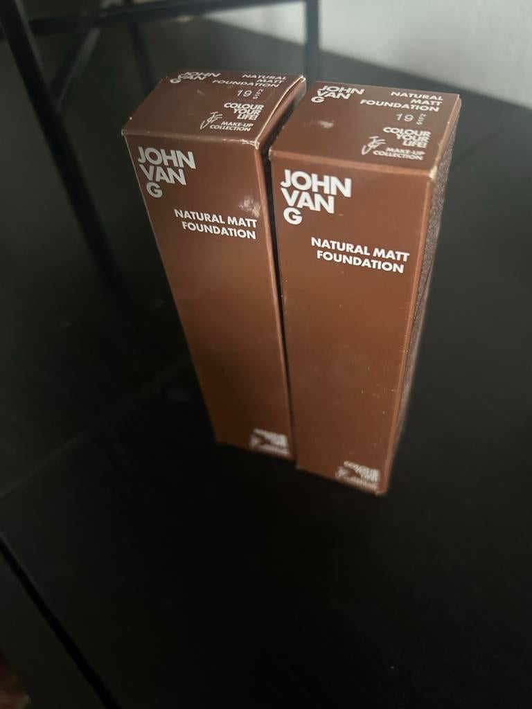 John van G Matt foundation, kleuren 16 en 19, Gehele gezicht, Beige, Nieuw, Ophalen of Verzenden