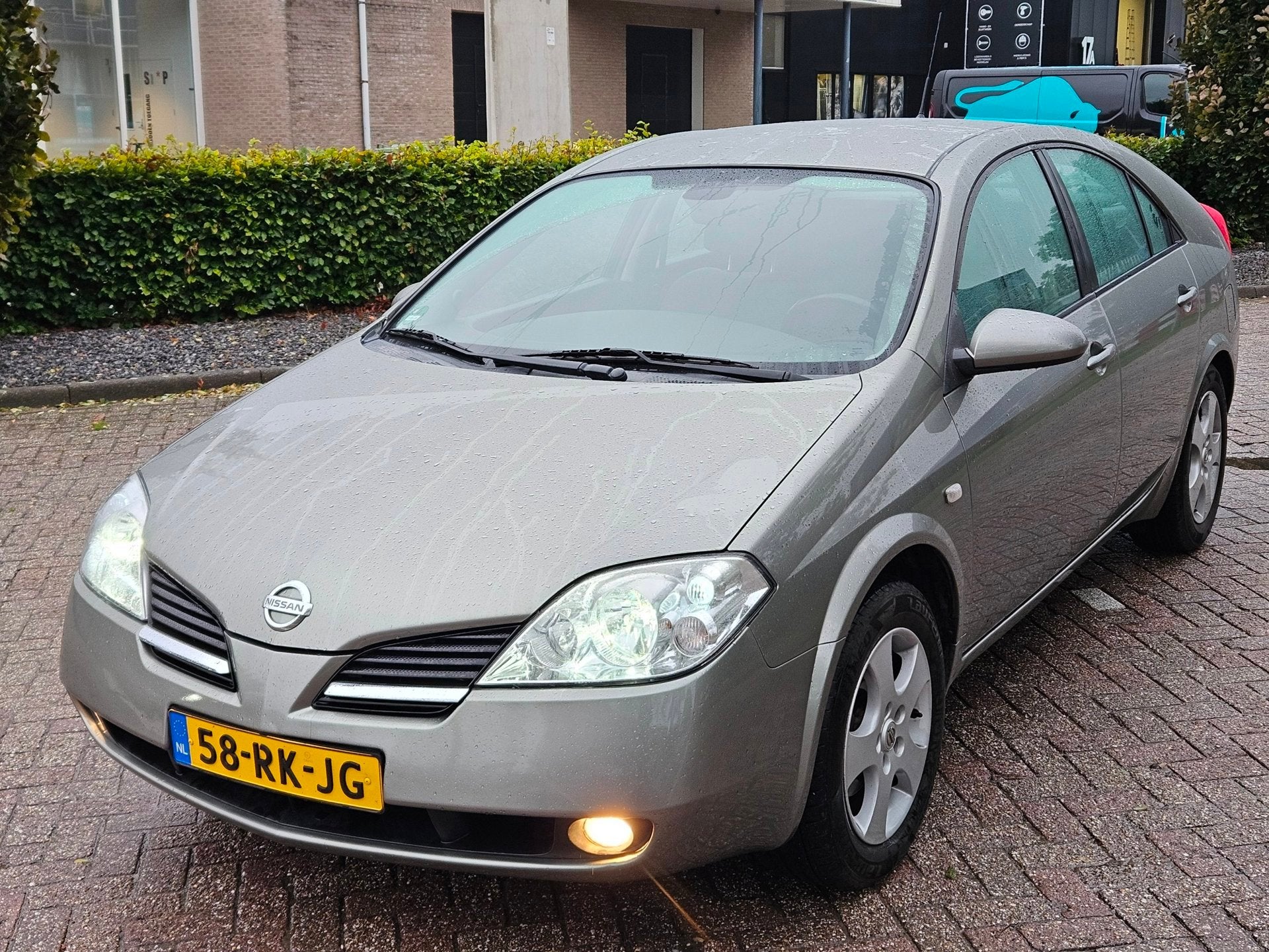Nissan Primera 2.0 Acenta Nieuwe apk 07-10-2027, Auto's, Voorwielaandrijving, 1998 cc, Gebruikt, 4 cilinders