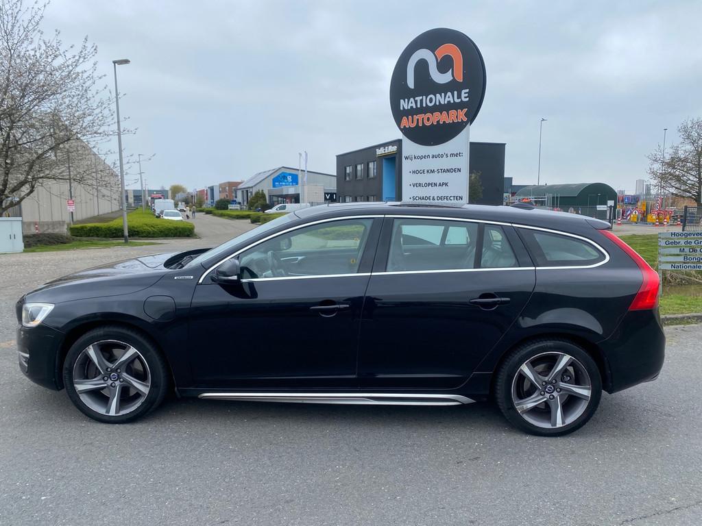 Volvo V60 2014 * 2.4 D6 AWD Plug-In Hybrid Summum * EXPORT &, Auto's, Volvo, Automaat, Zwart, Vierwielaandrijving, 11 kWh