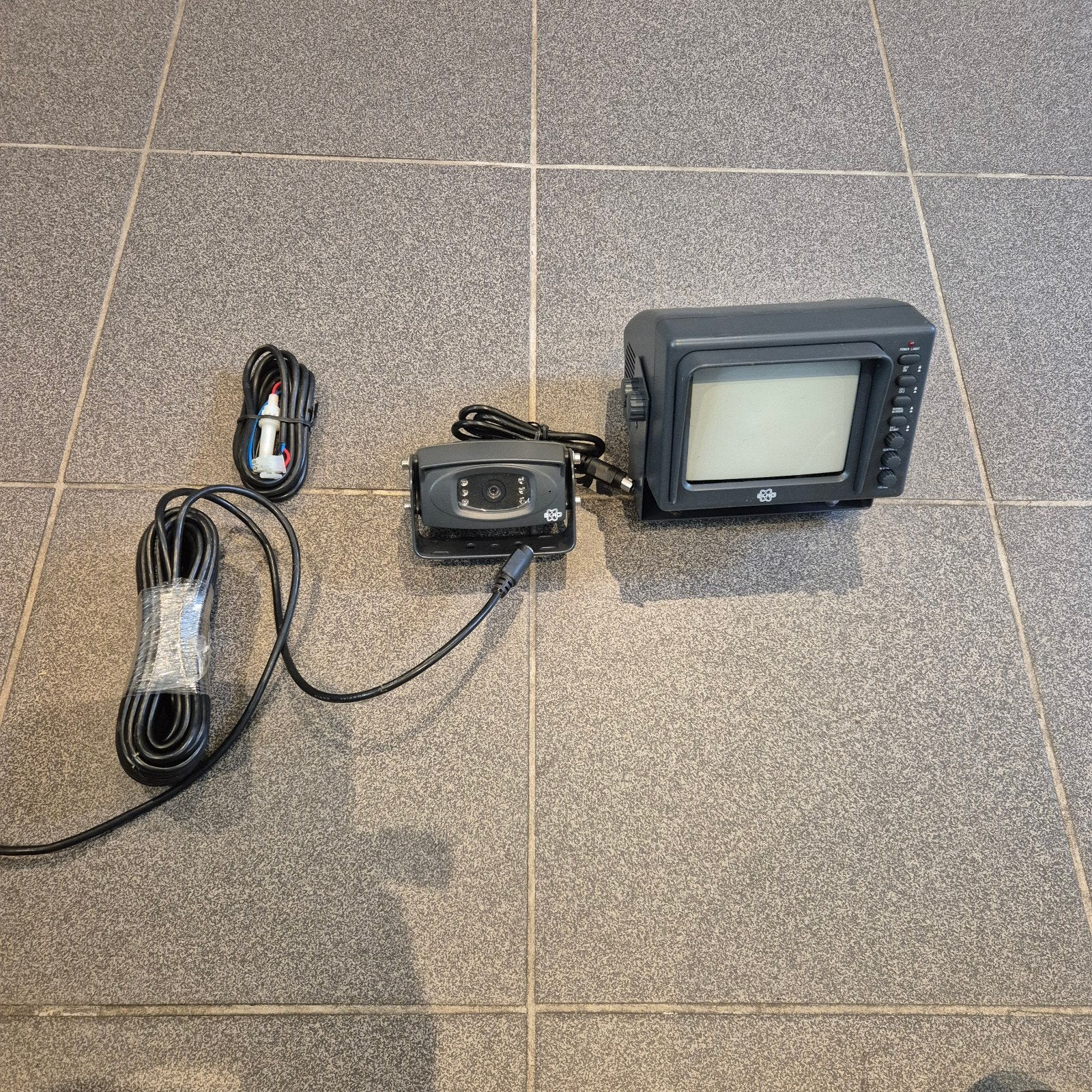 Nieuwe Elro Park5 Achteruitrijcamera met Monitor, Ophalen, Nieuw