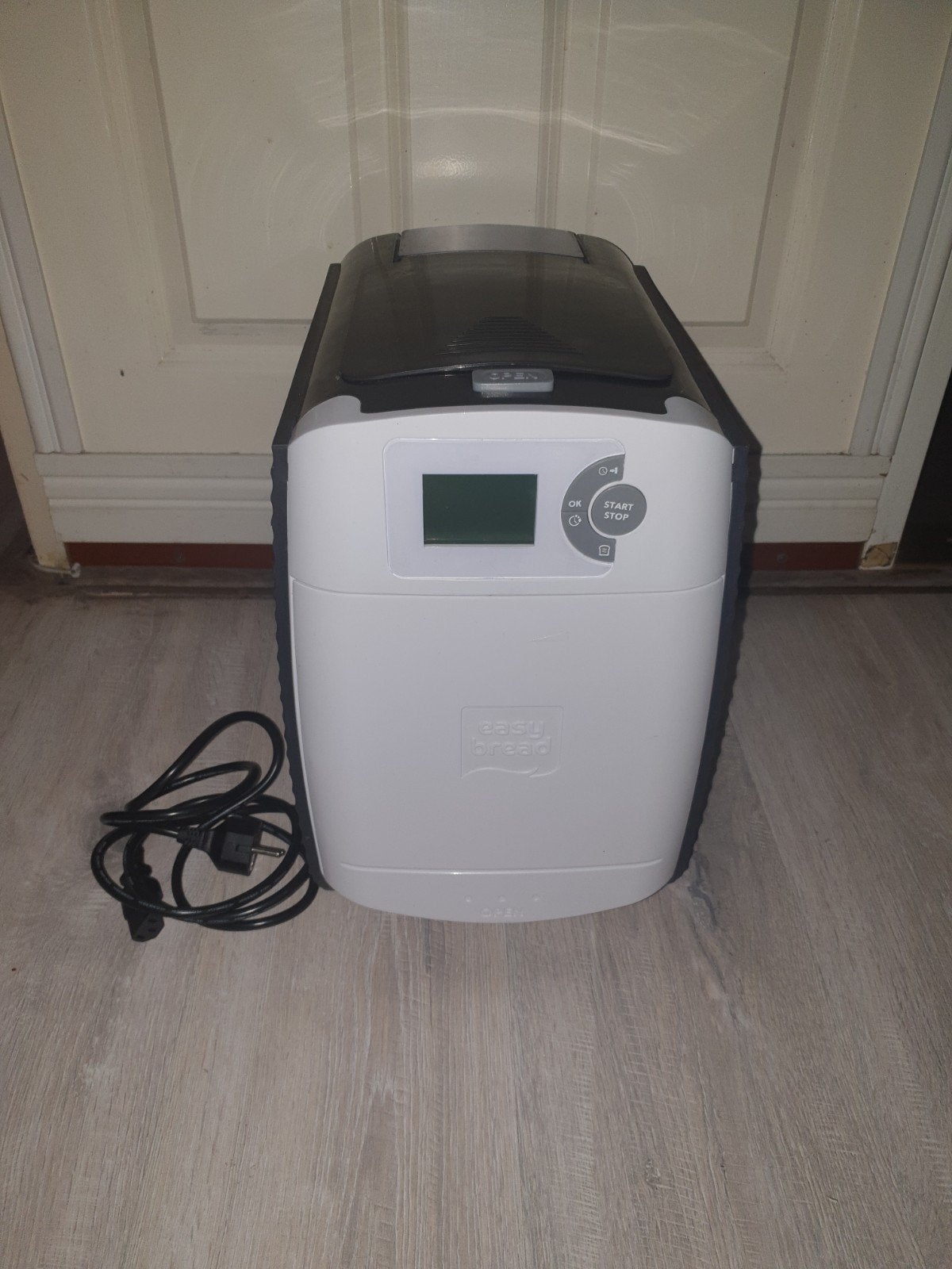 Zo goed als nieuwe goedwerkende broodbakmachine., Witgoed en Apparatuur, Ophalen, Zo goed als nieuw, Met timer