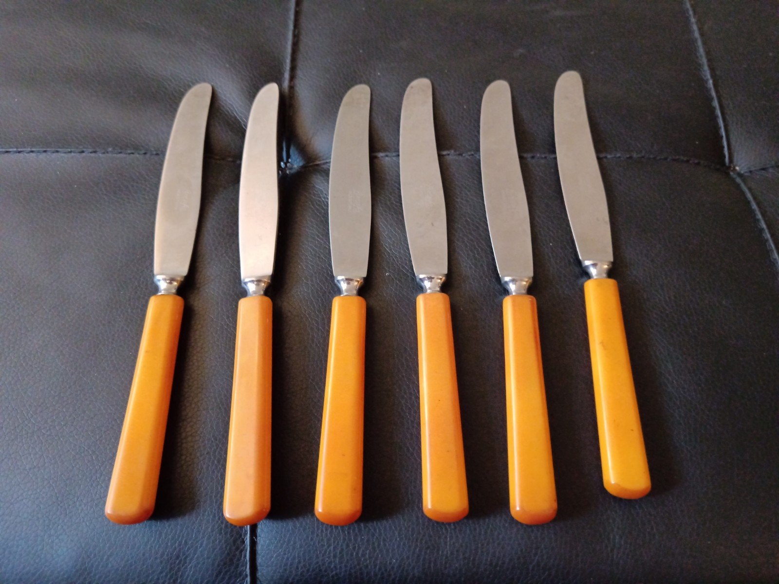 Vintage Amefa messen met kunststof heft, Ophalen of Verzenden