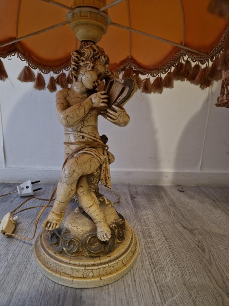 Vintage tafellampen met cherubijn en koperen voet, Ophalen