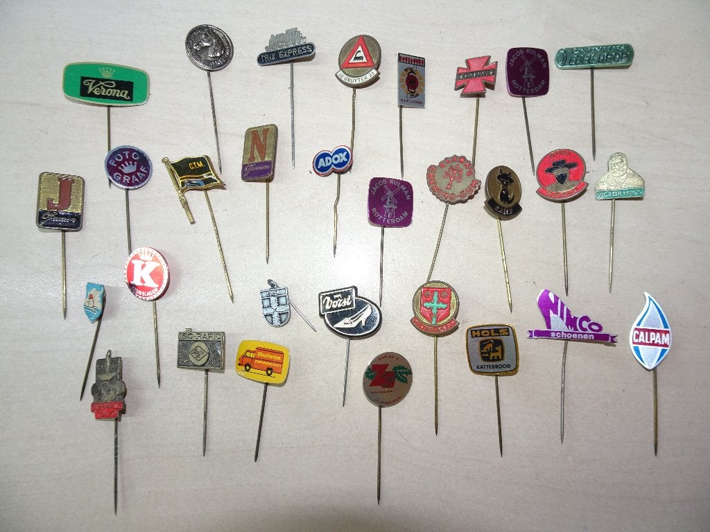Verzameling speltjes uit de jaren 60/70, Verzamelen, Ophalen of Verzenden, Gebruikt, Overige onderwerpen, Speldje of Pin