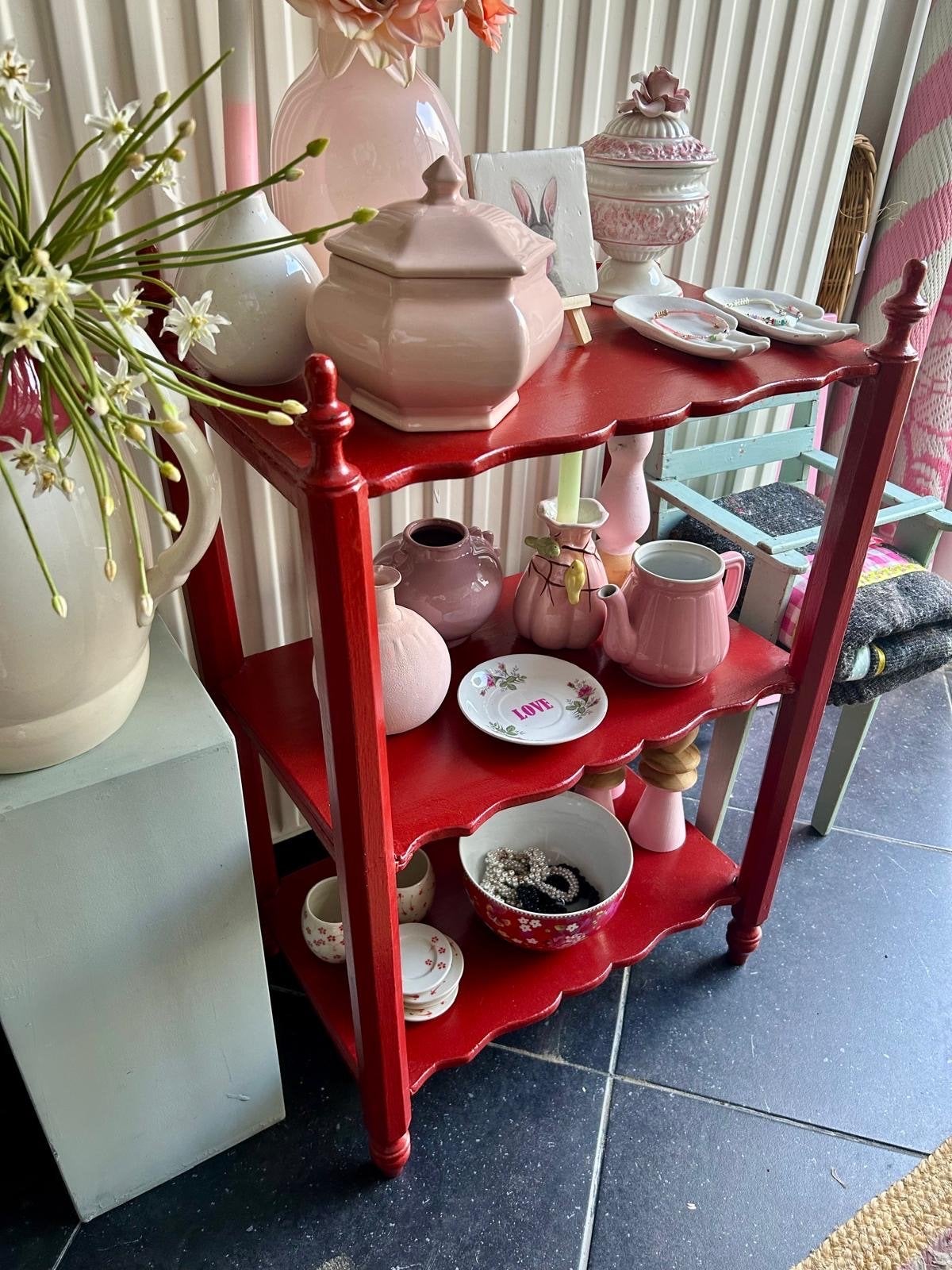 Leuk rood rekje/kastje voor koffiehoek of decoratie, Ophalen, Gebruikt