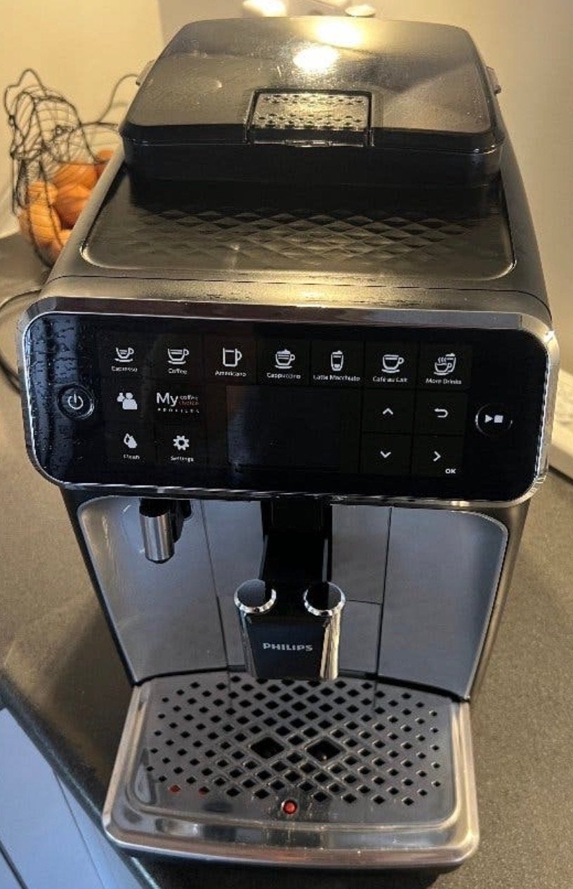 Philips 4346/70 LatteGo koffiemachine met Melkschuimer ZGAN, Afneembaar waterreservoir, 10 kopjes of meer, Koffiemachine, Zo goed als nieuw