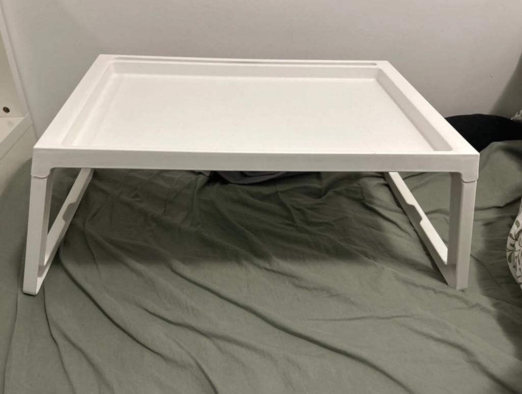 IKEA Bedtafeltje, Ophalen of Verzenden, Zo goed als nieuw, Rechthoekig, Hout