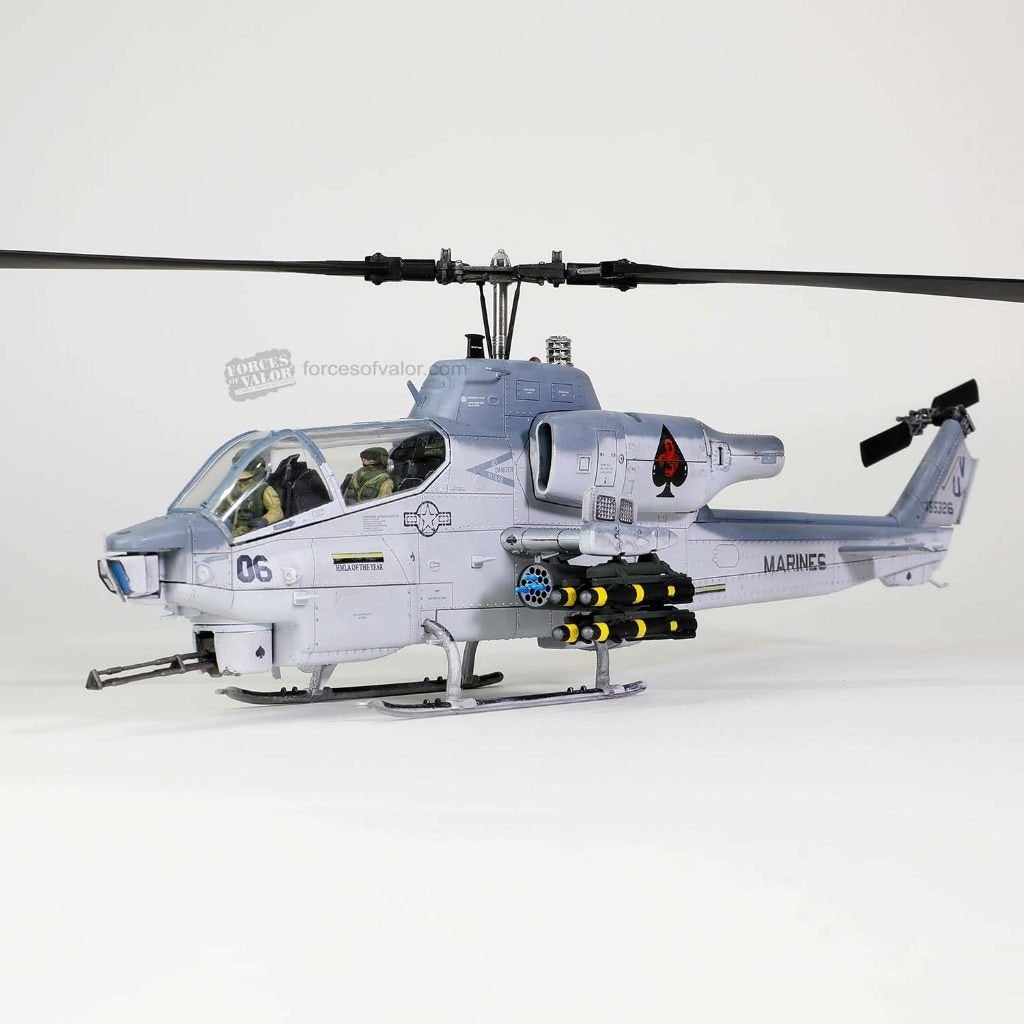 Bell AH-1W Whiskey Cobra HMLA-267 Stingers Forces Of Valor, Glow2B Germany GmbH Erlenbacher Str. 3 shop@glow2b.de, Schaalmodel