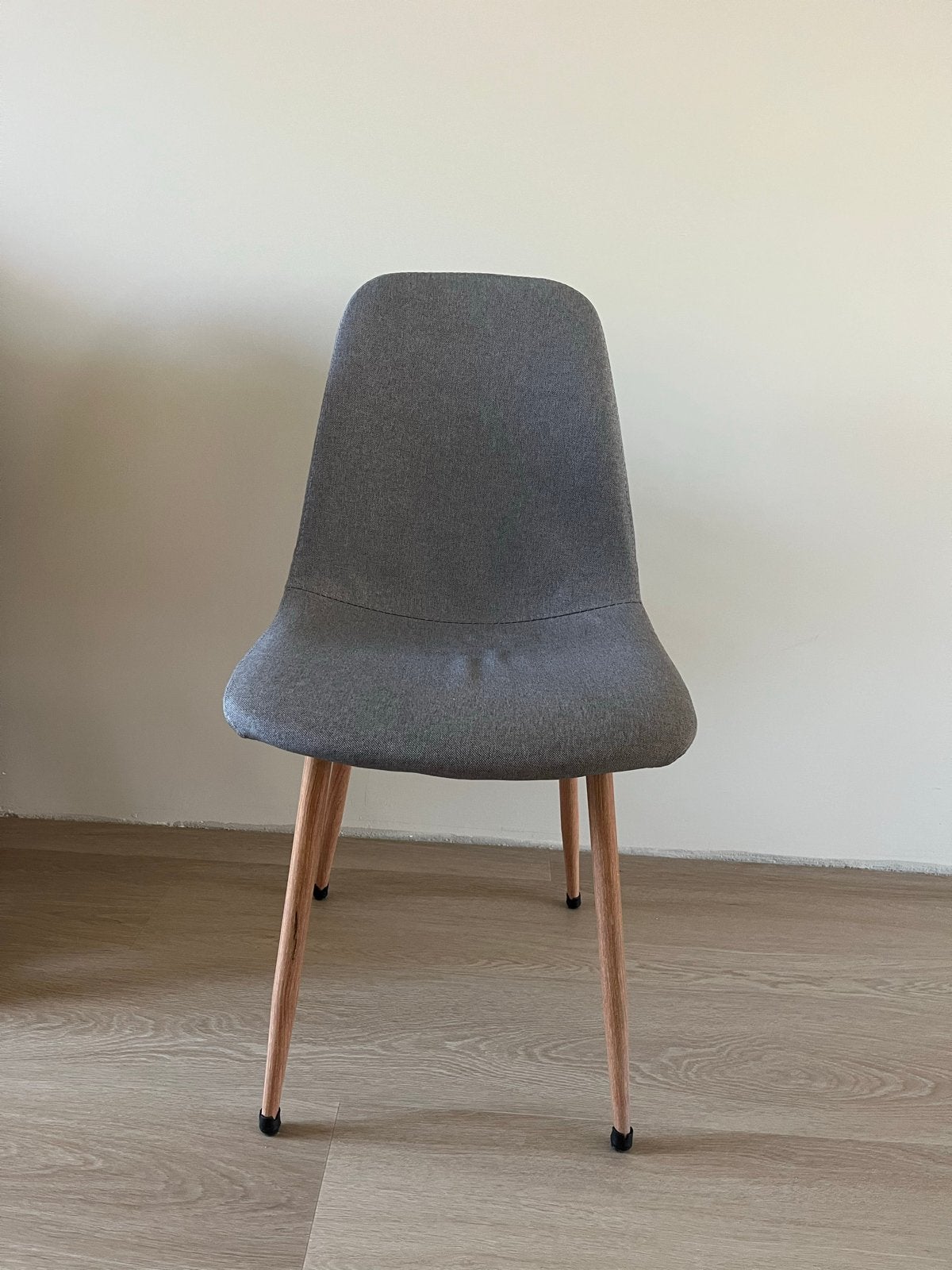 Grijze eetkamerstoel, 4 stuks, Ophalen, Zo goed als nieuw, Hout, Eén