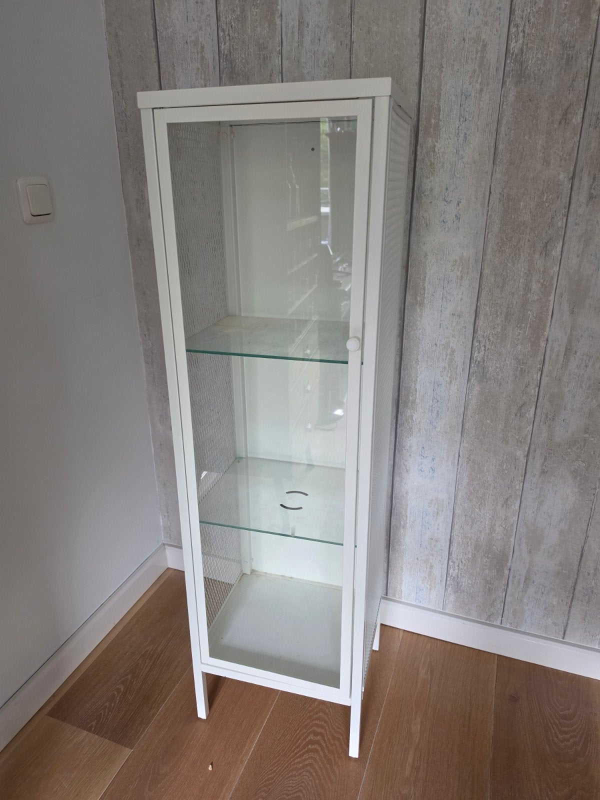 IKEA Baggebo vitrinekast wit, Huis en Inrichting, Kasten | Vitrinekasten, Zo goed als nieuw, Metaal, 150 tot 200 cm, 25 tot 50 cm