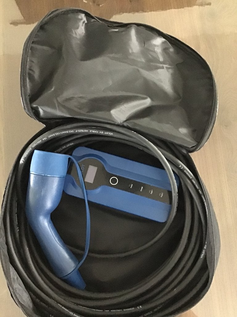 Voldt Mobiele lader schuko 230V /8A- 16A type 2., Ophalen, Zo goed als nieuw, Laadkabel