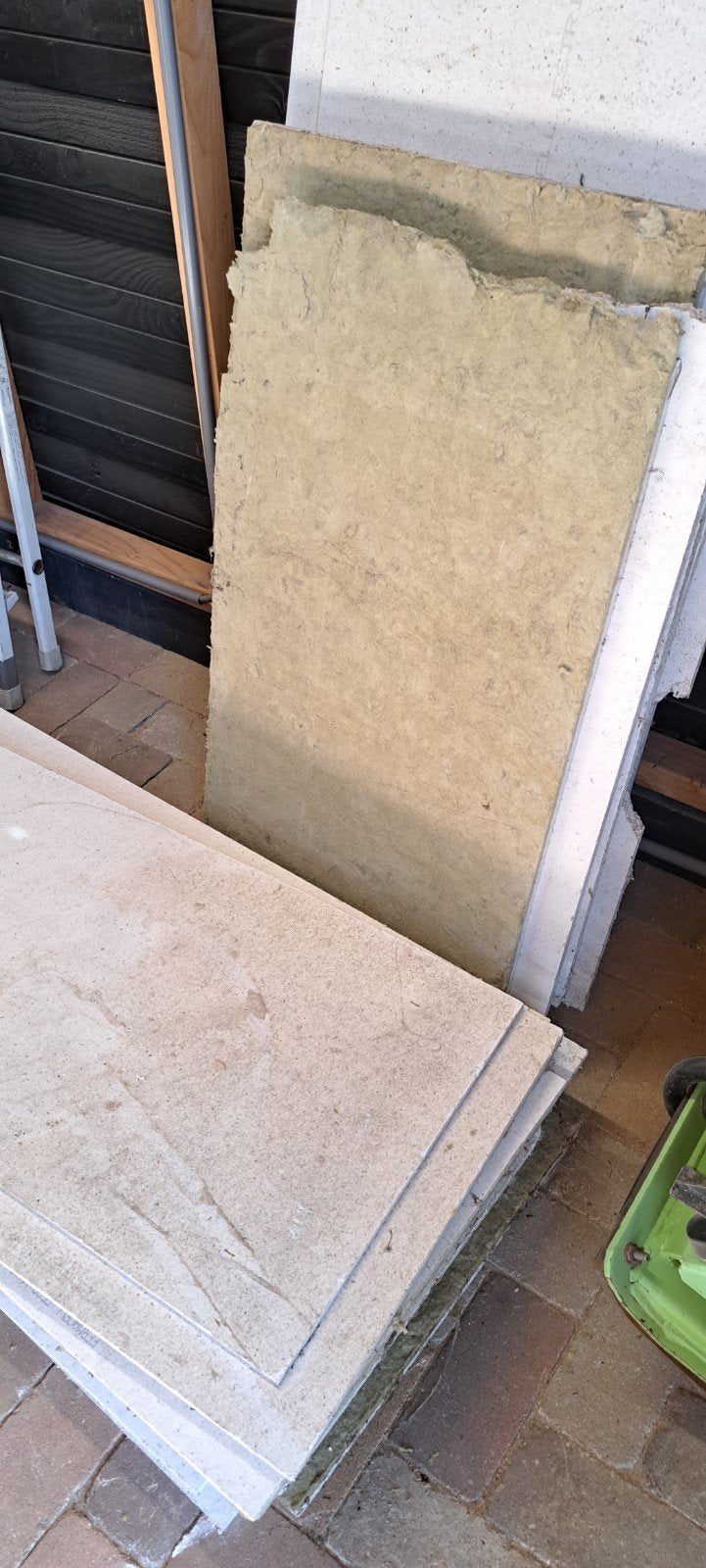 gratis op te halen:enkele platen geluidsisolatie, Ophalen, Zo goed als nieuw, Overige materialen, 20 tot 50 mm