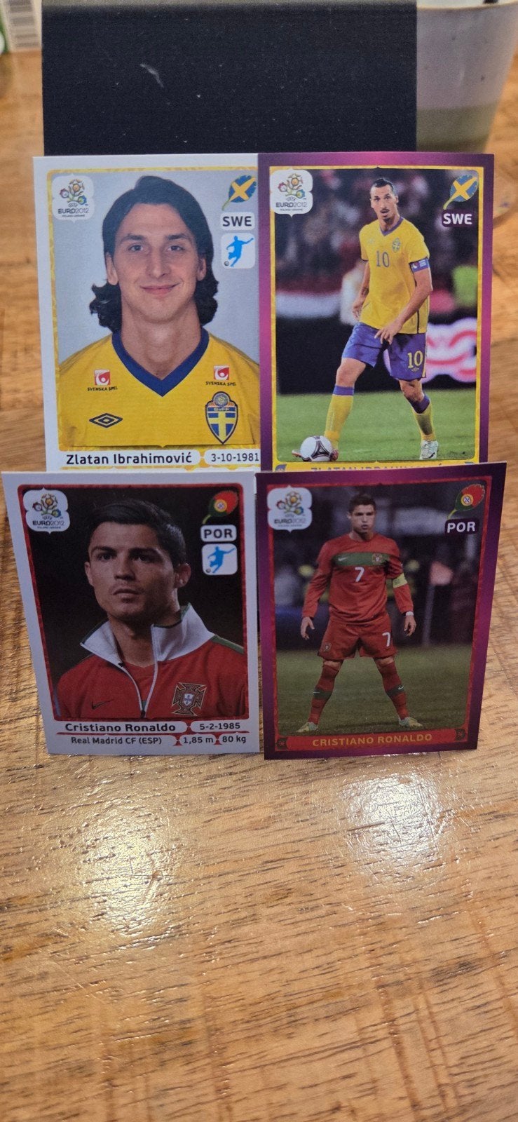 Panini UEFA Euro 2012 stickers Zlatan & Ronaldo, Ophalen of Verzenden, Zo goed als nieuw, Buitenlandse clubs, Poster, Plaatje of Sticker