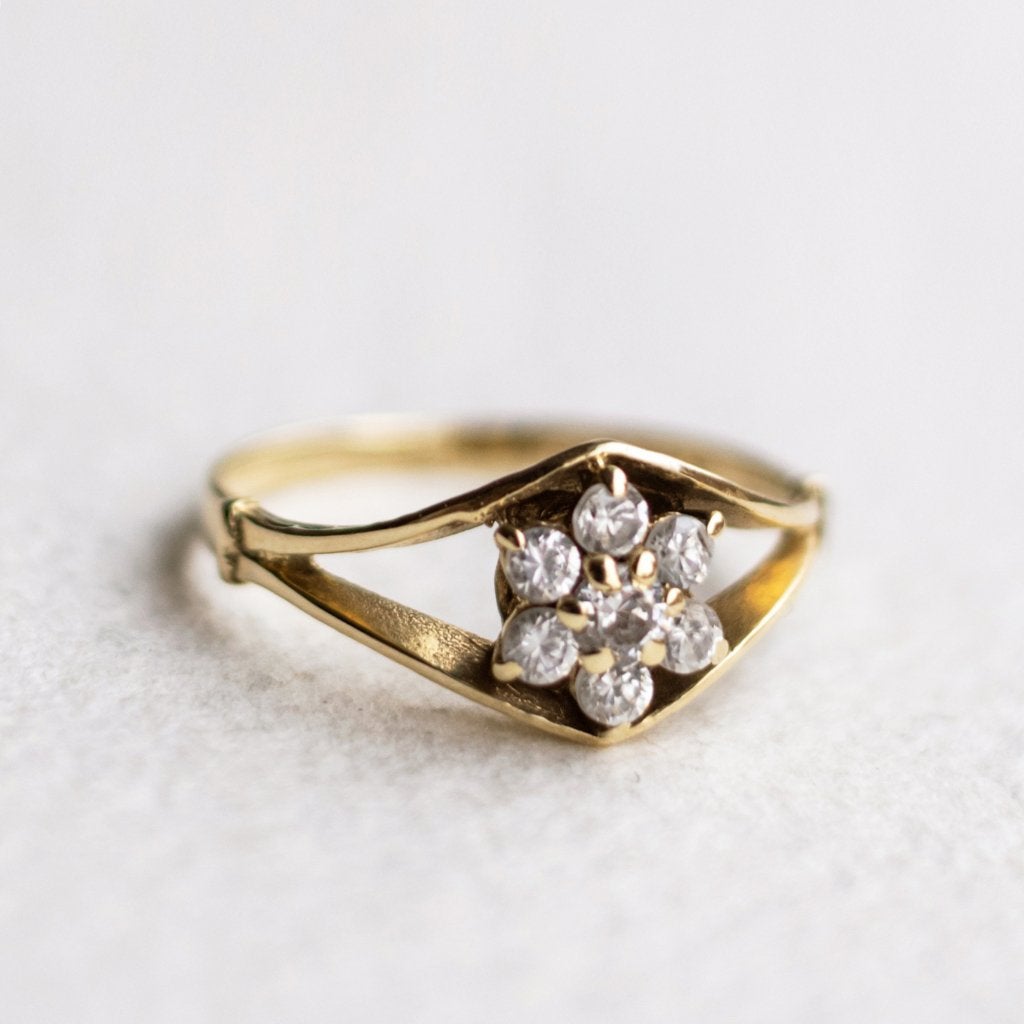 Vintage 9K gouden cluster ring met CZ - 16, Sieraden, Tassen en Uiterlijk, Ringen, Ophalen of Verzenden, Met edelsteen, Dame, Goud