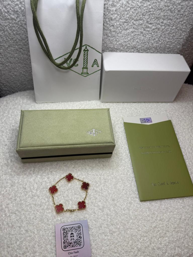 Van Cleef & Arpels Bracelet - Alhambra, Ophalen of Verzenden, Zo goed als nieuw, Goud, Zilver