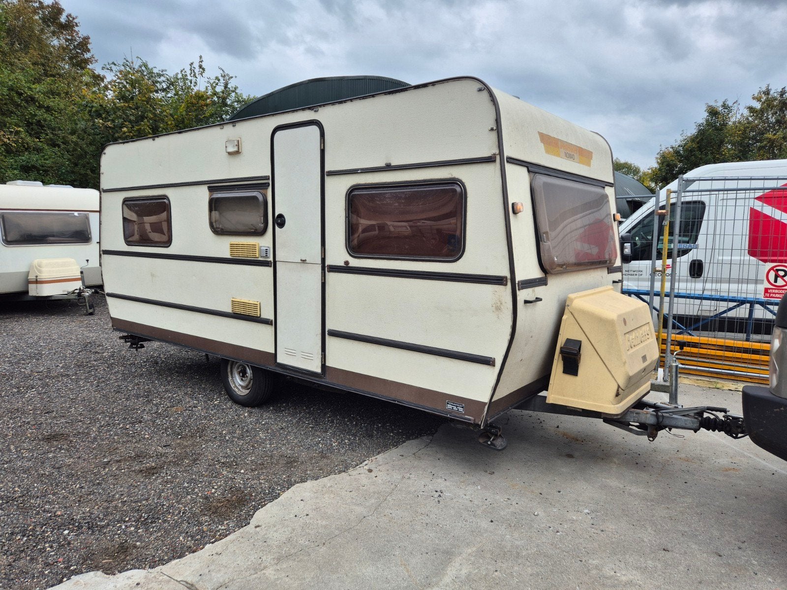 Ruime Dethleffs caravan, Caravans en Kamperen, Rondzit, Koelkast, Bedrijf, Dethleffs
