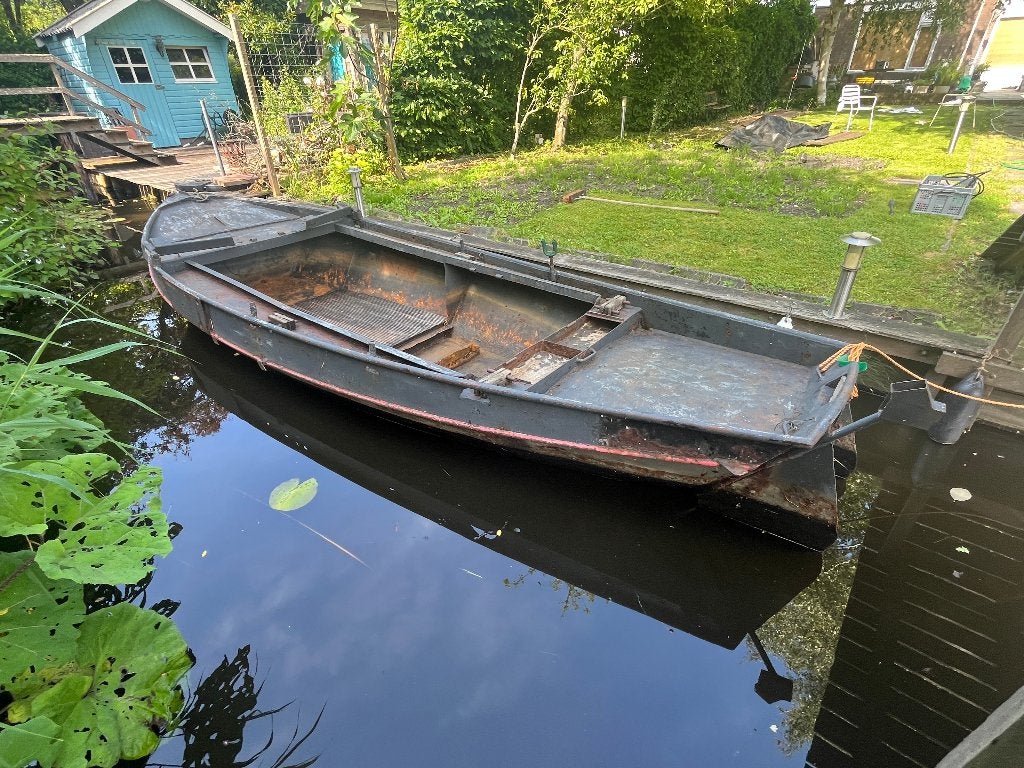 Beenhakker Schippersvlet 560 - stoere werkvlet met wat werk, Gebruikt, Staal, Grachtenboot, Ophalen
