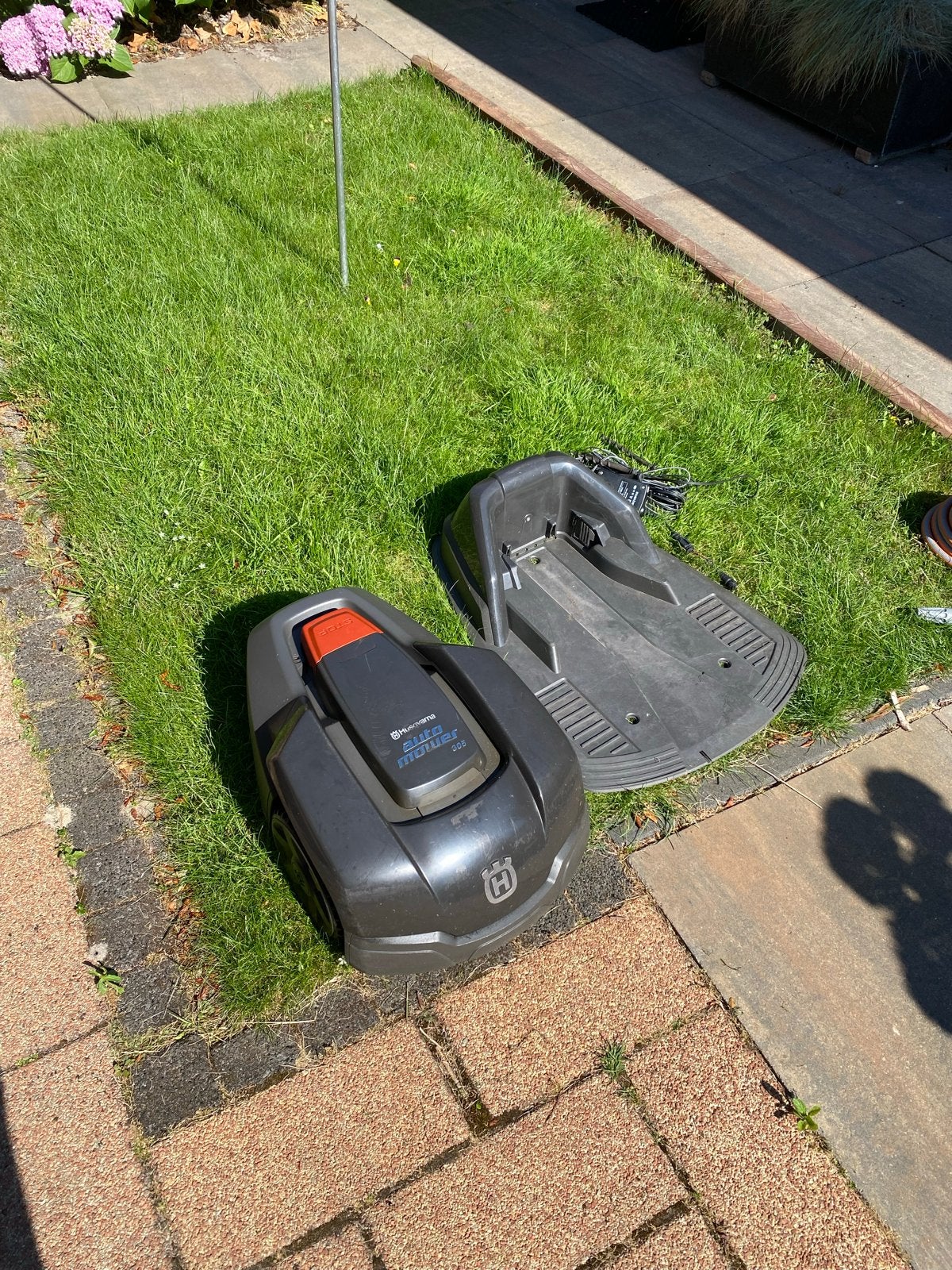 Husqvarna Automower 305 Robotmaaier, Tuin en Terras, Ophalen, Cirkelmaaier, Gebruikt, Minder dan 30 cm