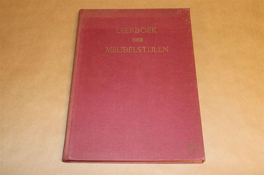 Vintage Leerboek Meubelstijlen [1948] — Geïllustreerd, Ophalen of Verzenden, Gelezen, Fotografen
