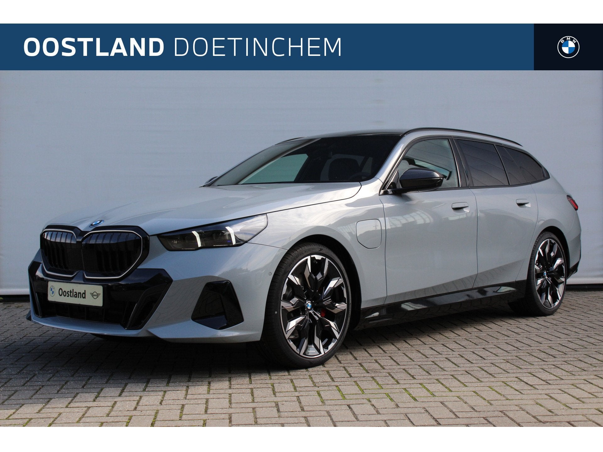 BMW 5 Serie Touring 530e M Sport Automaat / Panoramadak / Tr, Auto's, BMW, Automaat, Achterwielaandrijving, Zwart, 4 cilinders